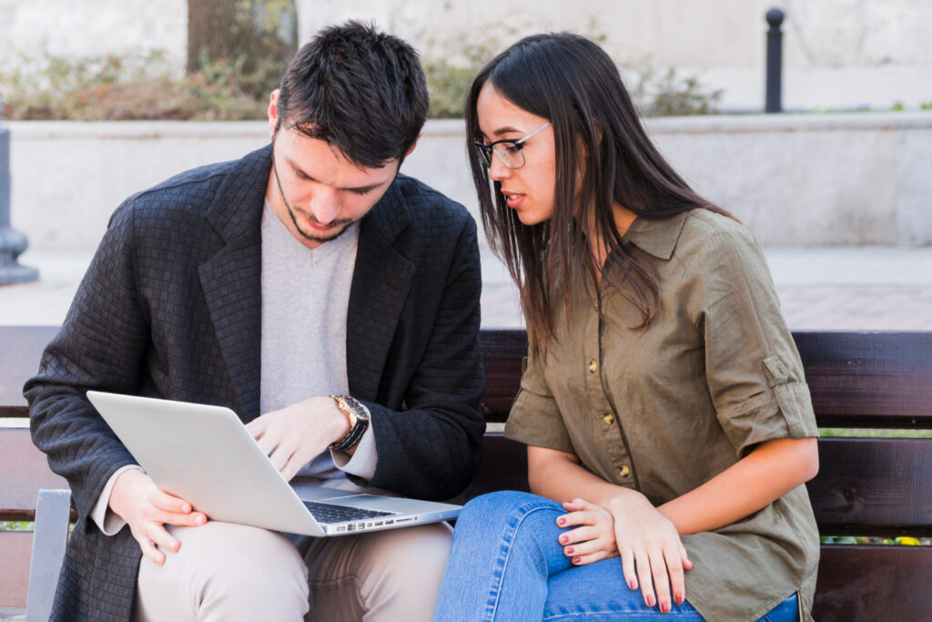 Why People Search for Itzhak Ezratti Wife