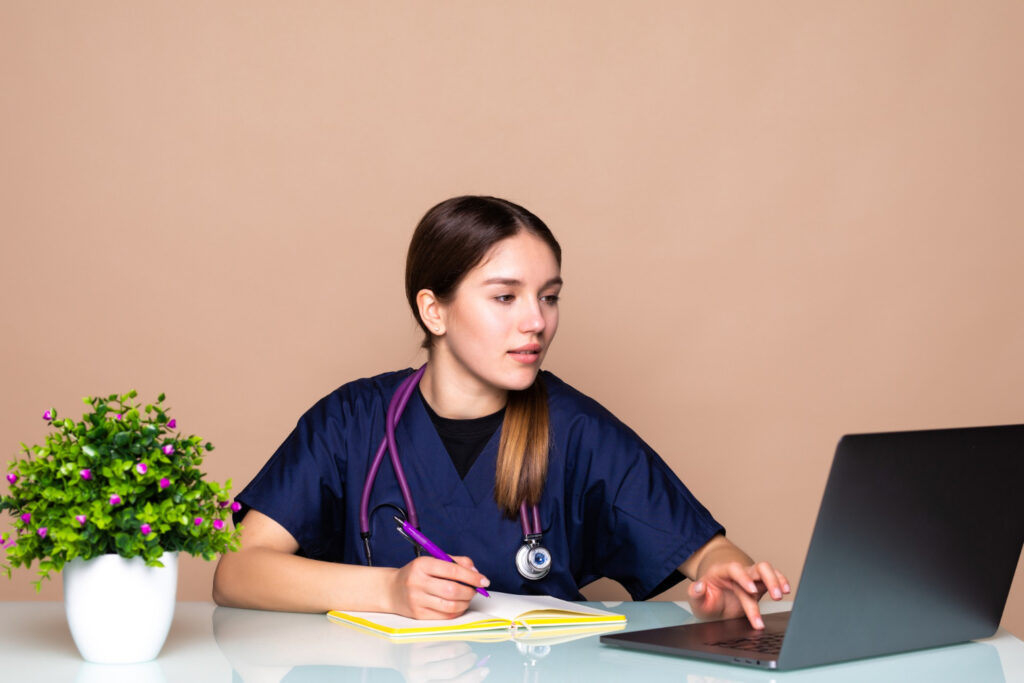 How to Stay Safe When Researching Health Topics Online